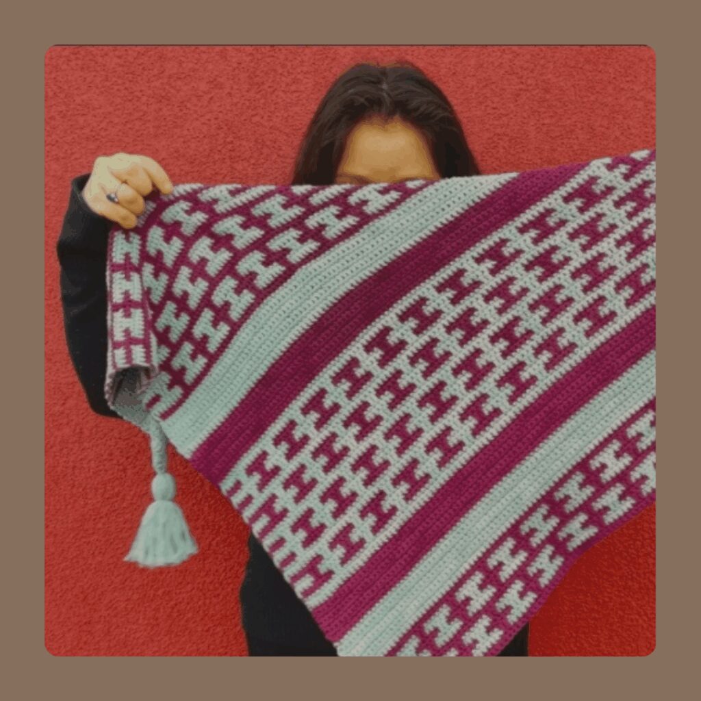 FREE TUTORIAL: Minerva Shawl